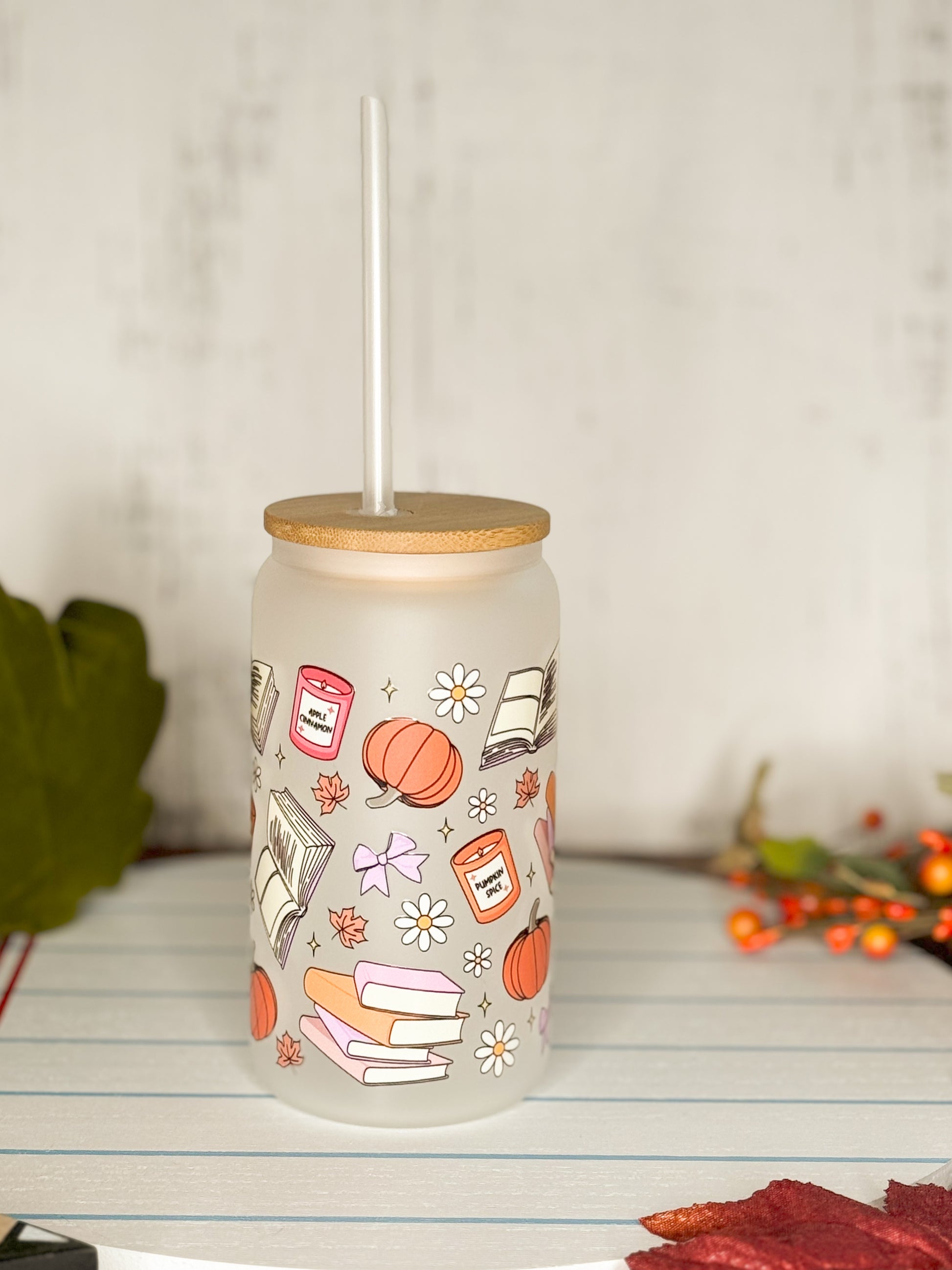 Custom fall cup, fall themed glass cups, fall themed beer glass, pumpkin spice cup, book and pumpkins themed cup, fall themed tumbler, fall themed cute cup, wood lid custom cup 