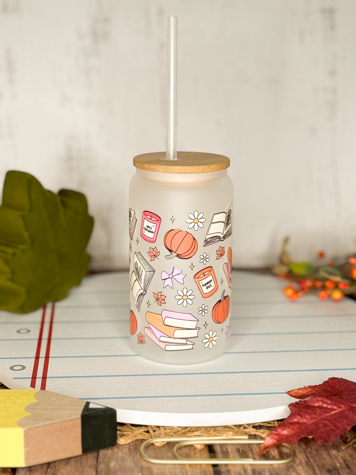 Custom fall cup, fall themed glass cups, fall themed beer glass, pumpkin spice cup, book and pumpkins themed cup, fall themed tumbler, fall themed cute cup, cup with wood lid side view